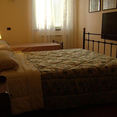 A Nespulara Bed & Breakfast Galati Marina ภายนอก รูปภาพ