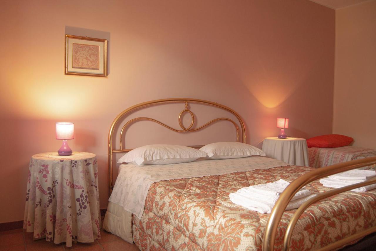 A Nespulara Bed & Breakfast Galati Marina ภายนอก รูปภาพ