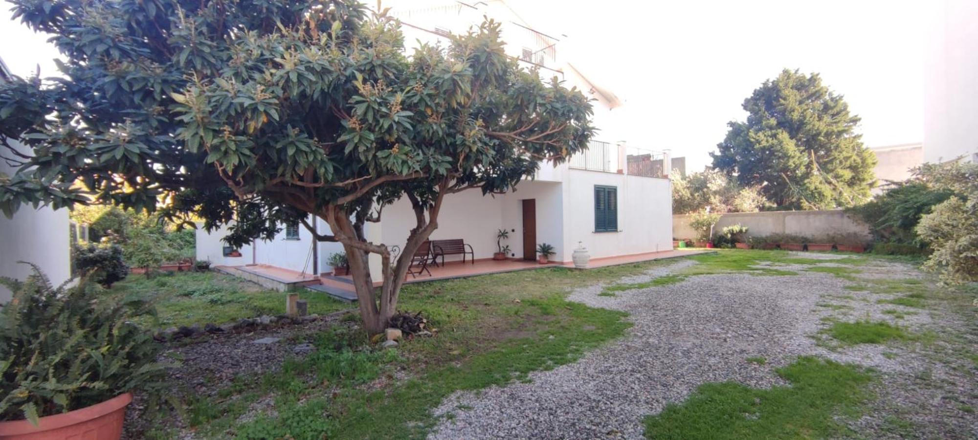A Nespulara Bed & Breakfast Galati Marina ภายนอก รูปภาพ
